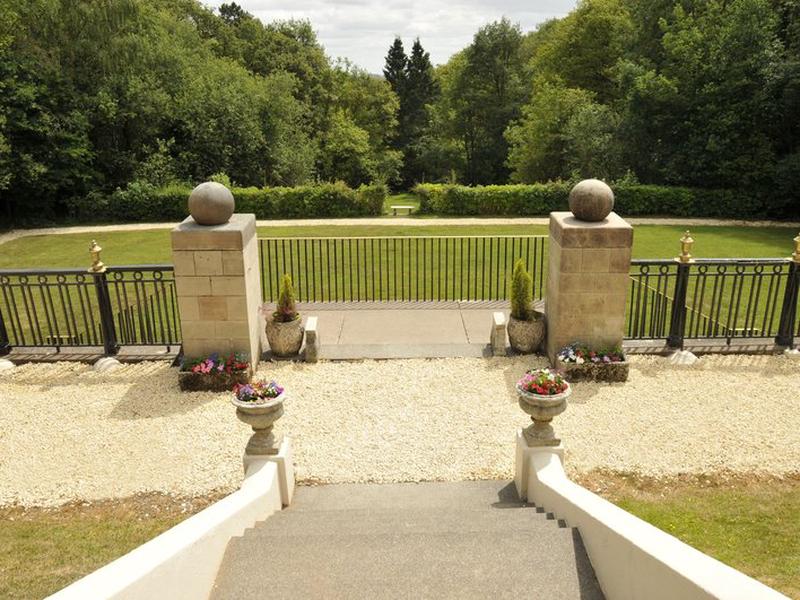 33AA24F499CD48B92868F875EBFFB4DE