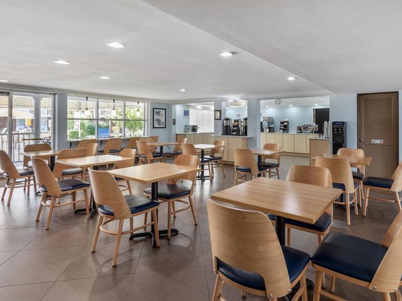 Best Western Palm Beach Lakes Inn