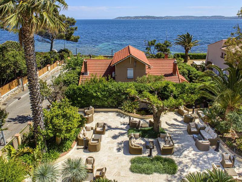 DE8A725E76F5EDD612B99D1BFEDC8180