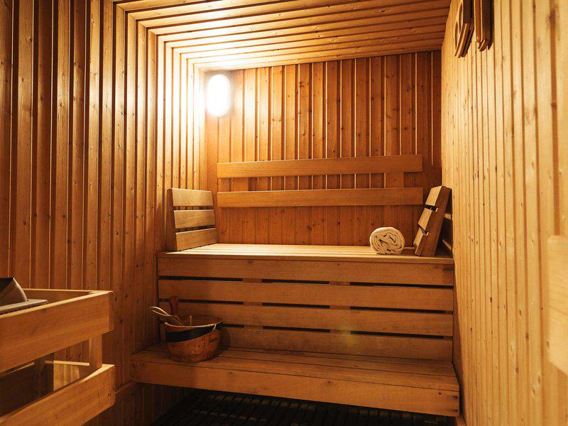 12D0A18596441882E6495893057ECA65