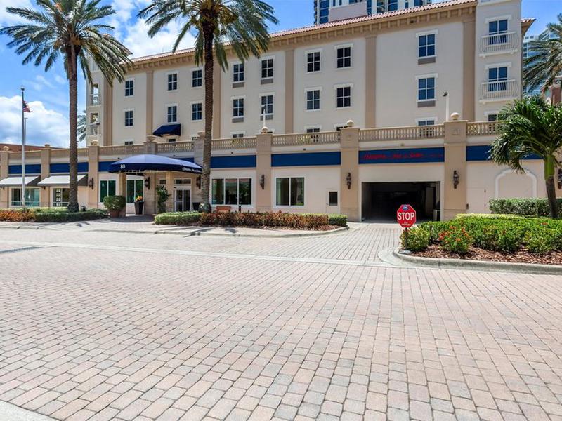 Hampton Inn & Suites St. Petersburg/Downtown