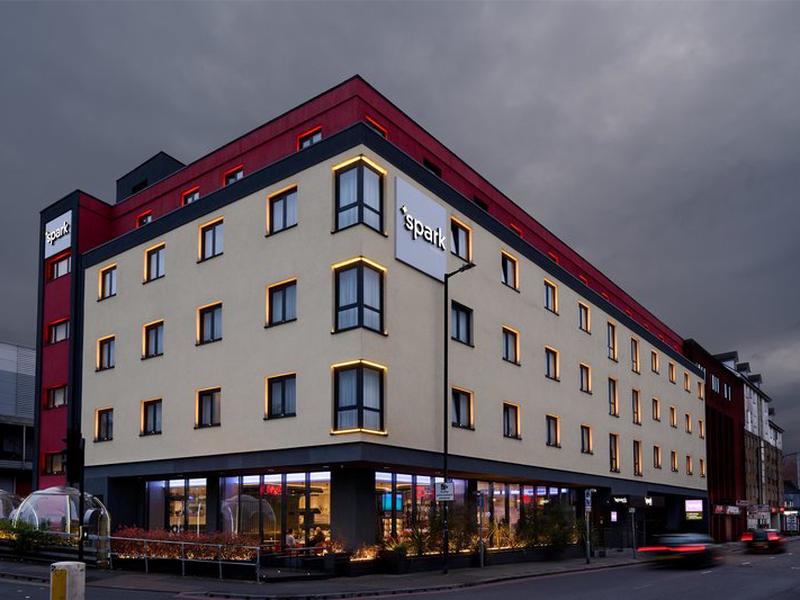 EE1FF96E5BEFF2F2F8512A5DA1AC10EA