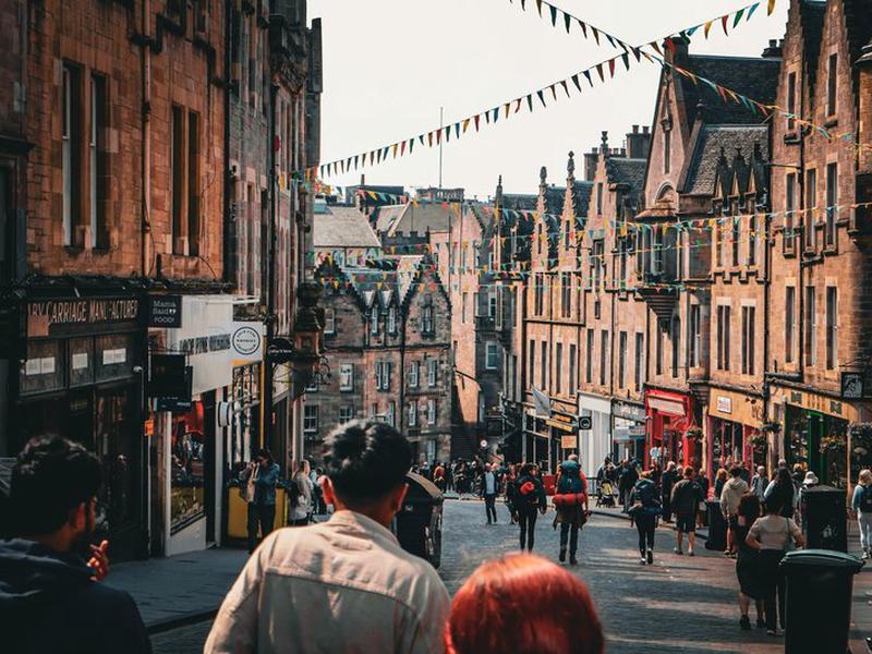 B5E88C12A0A47EDFE923A12F91779B6D