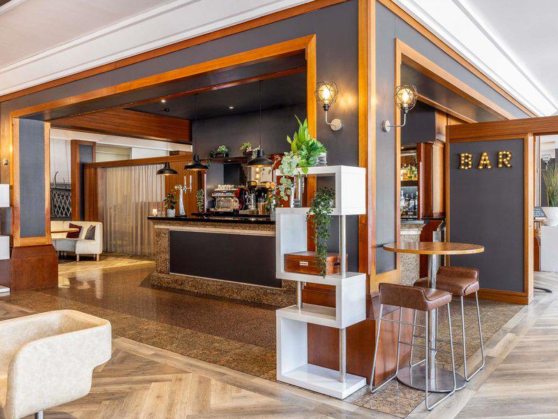 1C08477F7D8B0D8B8A62293DEDB0F4AA