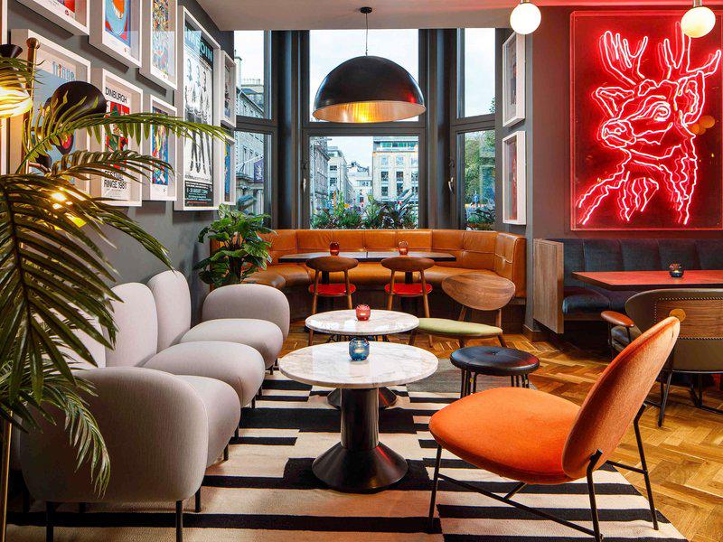 1E942E0AE3BE963A955DD0913778DCBD