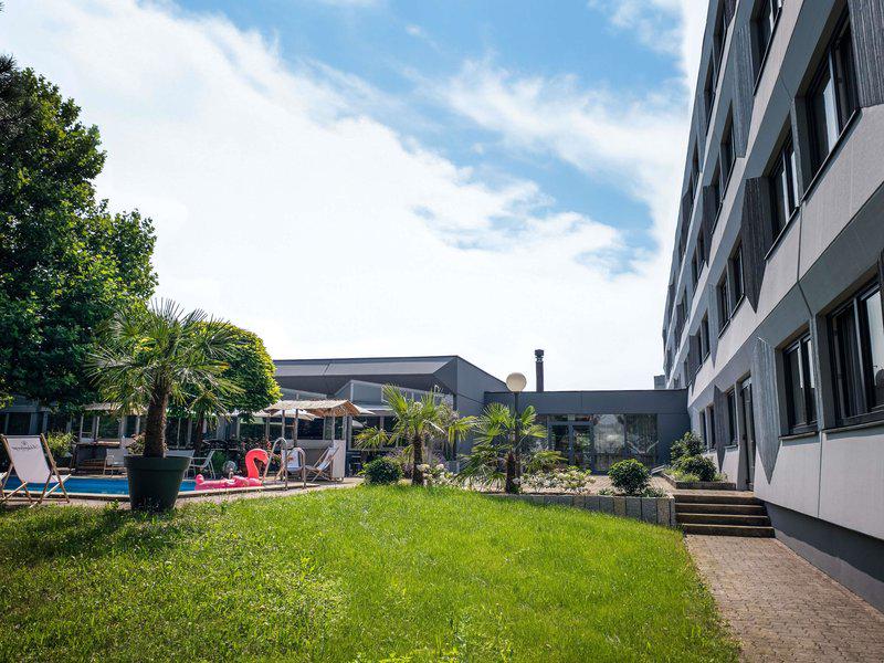 BE1A549E3CB24636A574BDE746158DEE