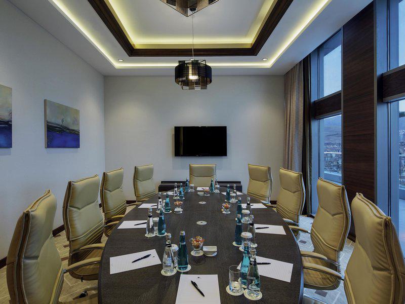 87AD2A5FCD6F9BBFB09F466131FF7176