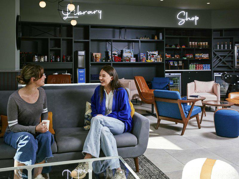 2EE5C79B0DFF3662067B6A98F1A7F9CB