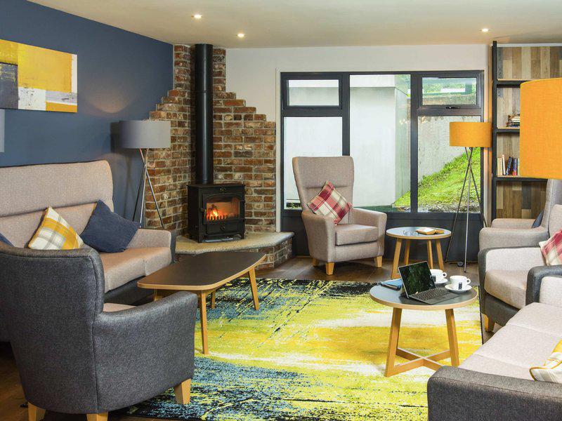 F1B77C7AC6C2F393571237957B4D2AF9