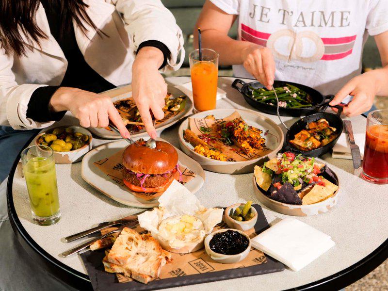 2CBB69564C2361362774C323BE3602F7