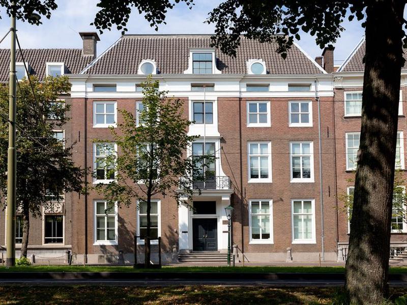 CB934AC39F8E7A0183A597BDFD60CFF6