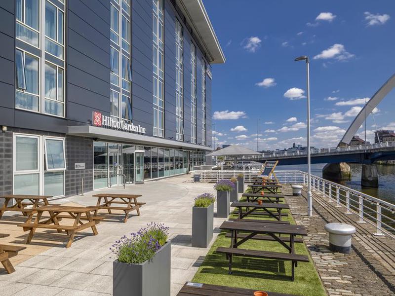 51F9AEA1E096E606C1CFB582341B657B