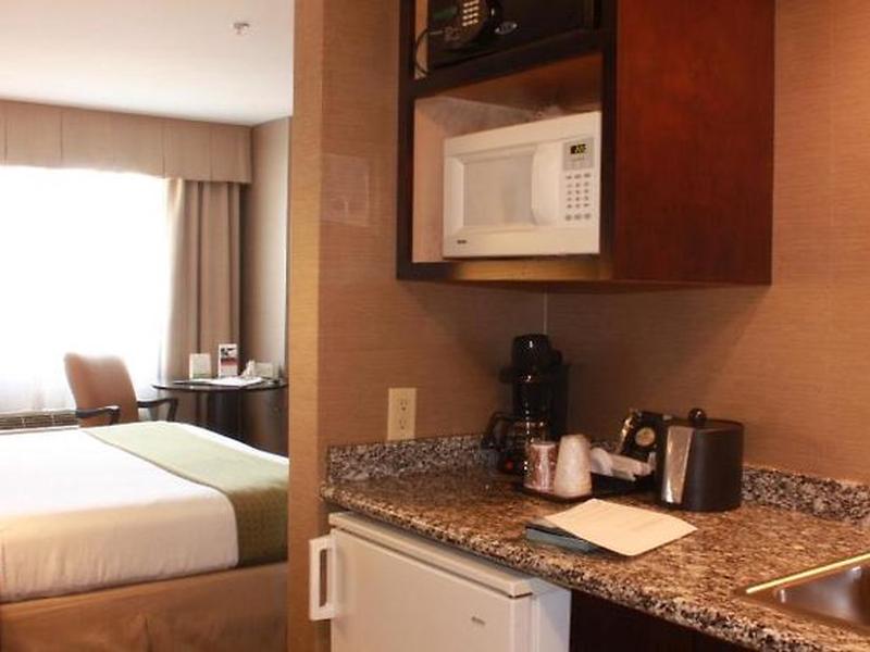 B71DFD691811786C90EDA364A9B3929A