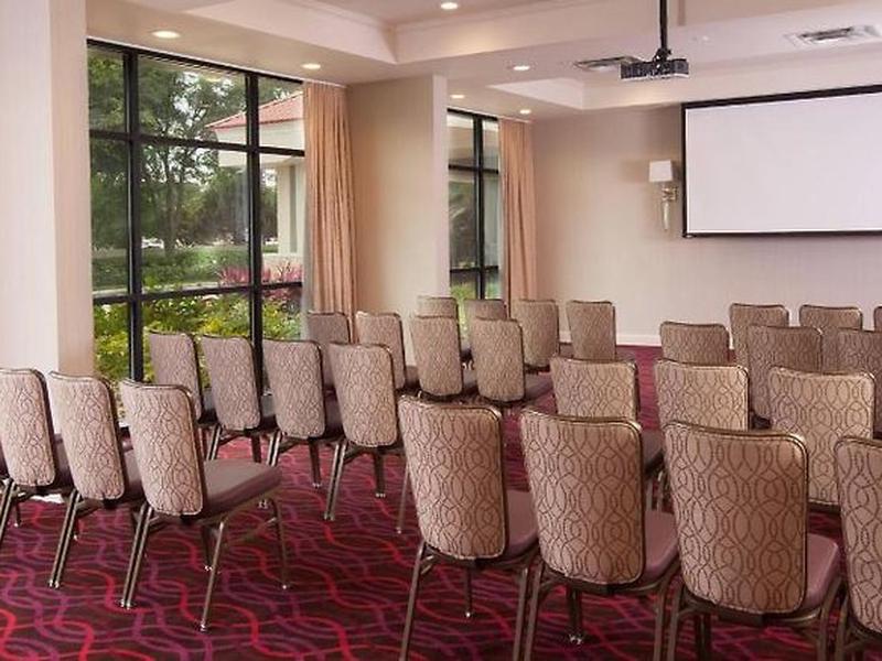 Delta Hotels by Marriott Orlando Lake Buena Vista