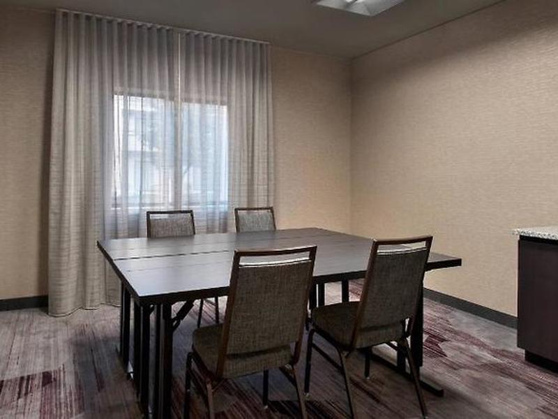 Courtyard by Marriott Rockville