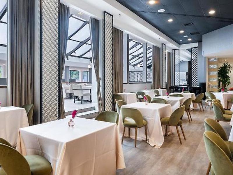 DoubleTree by Hilton Fairfield Hotel & Suites