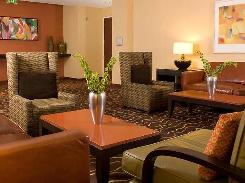 Courtyard by Marriott Los Angeles Sherman Oaks