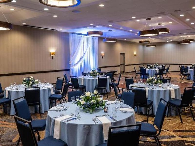 Embassy Suites by Hilton Seattle Bellevue