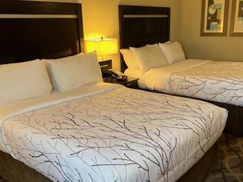 Best Western Plus Travel Hotel Toronto Airport