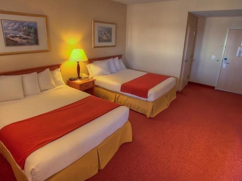 BayVue Hotel, Resort & Suites
