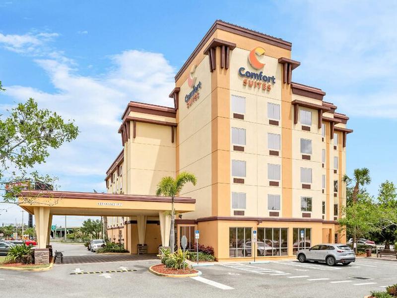 Comfort Suites Orlando Airport