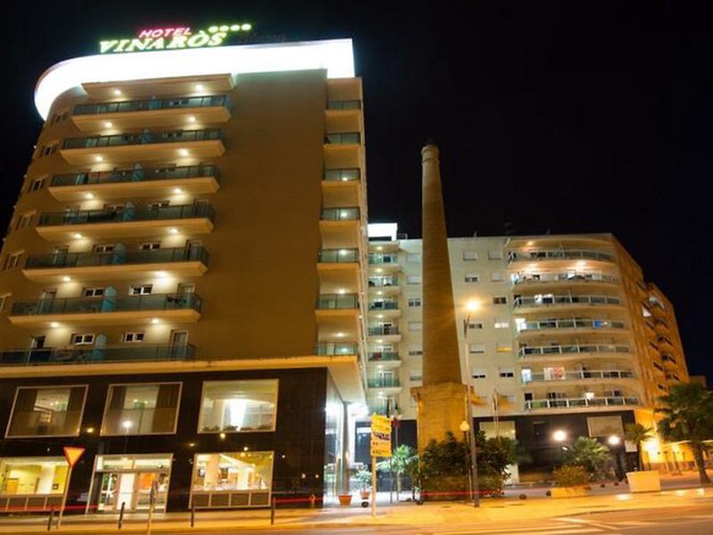 B09542052D4CB6225F1BA22143D843D4