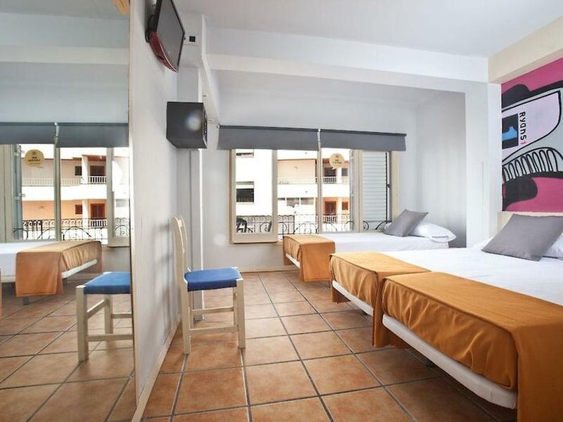 Ten Hostal