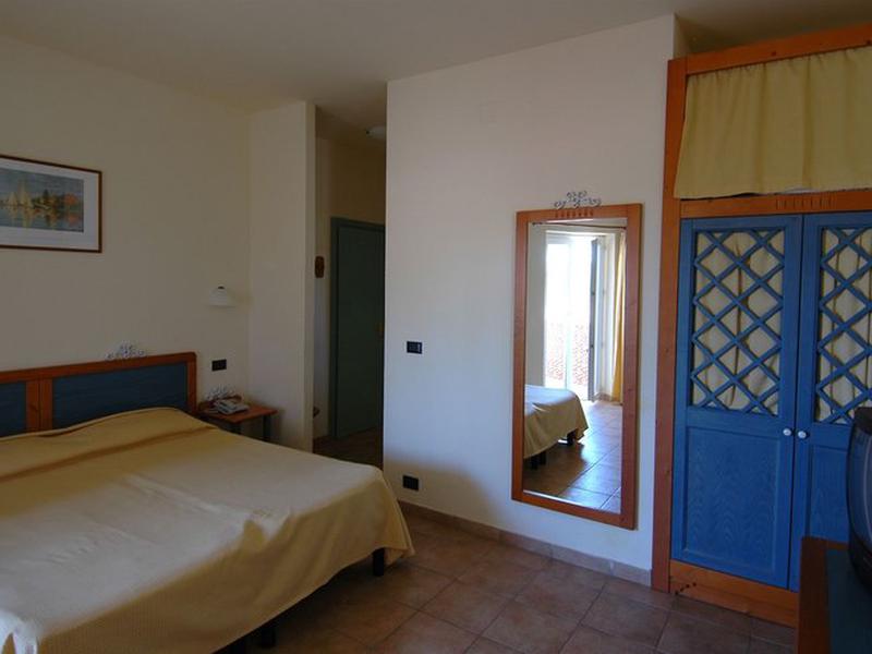 F4D8681ED0DB058A61F47B4B8A32C238