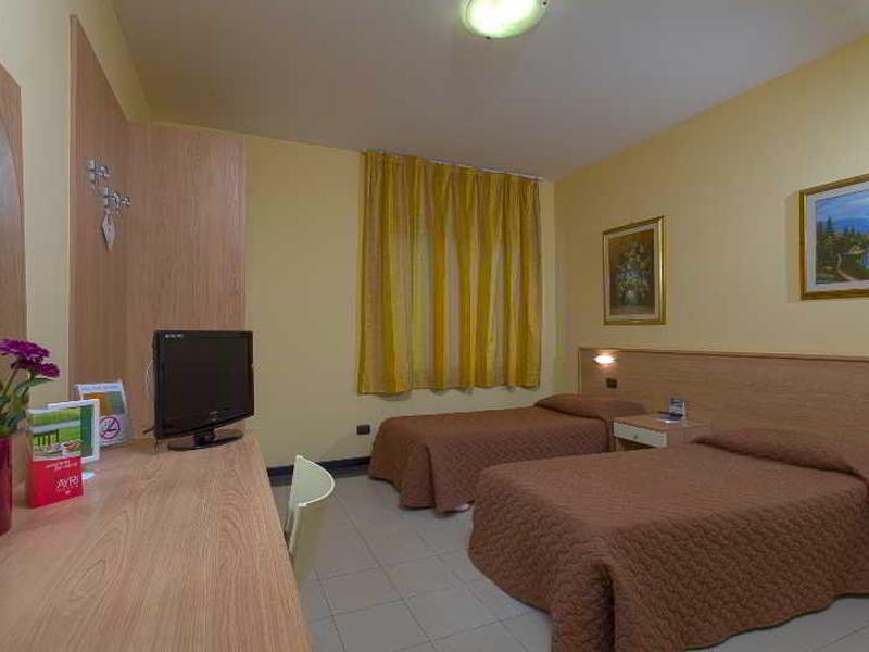 2F72C3A122F015CD2144534C0B7405D8