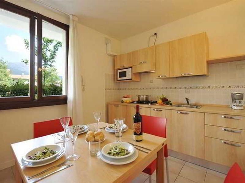 6EBB1ADF5B54E157B7BB7FFC2DBAA926