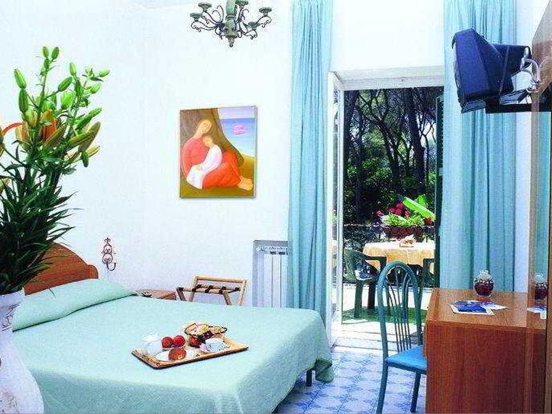 68CAE24F92F9C4AF2CAA4D2575337F8A