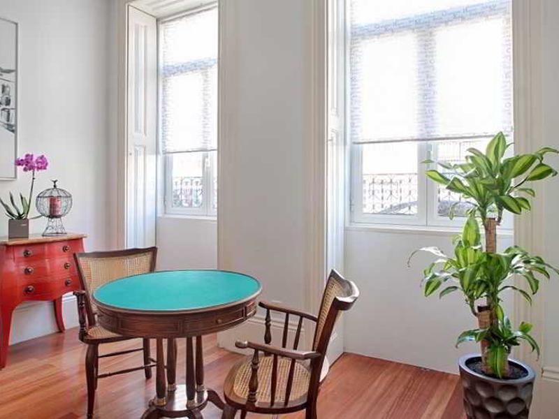 F0E2676845E1CC8CD584733AF2338F76