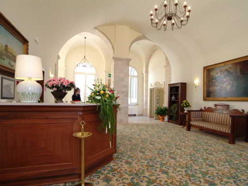 EAE1B41E55FB51703A024983F7A0C715