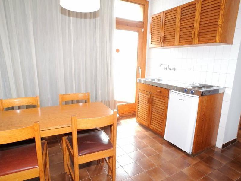 E80214F7238111D1A376D3F66C872E35