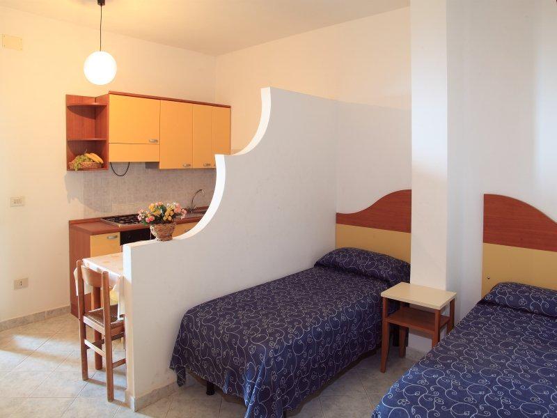 7AAE9E34586FA0D2EB7DC854ADFB2B16