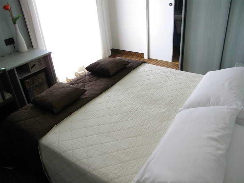 5F05C3F27B06D96EEA504BDB0A79DD0D