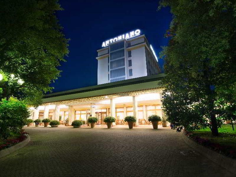 98092E96C873BFA19C774F0ABDD015DF