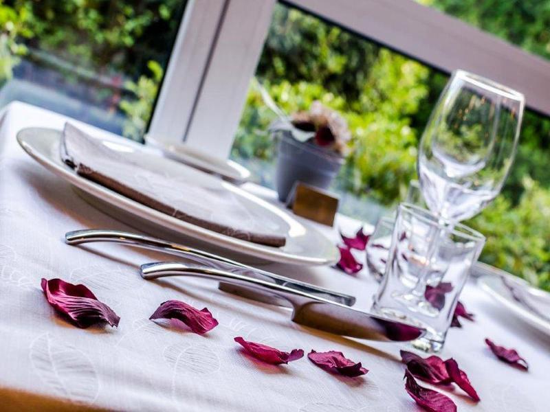 B8F6CC54D2EA5EEBAF5B2185BD5A1C24