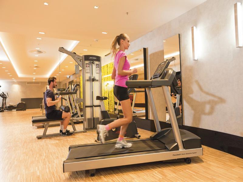 5E5A9C1E0E88FF2F4D15F2E360026CEC