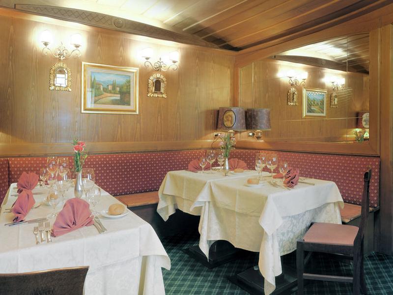 C3CA7285F781F4336FA5F35EB15EFDC6