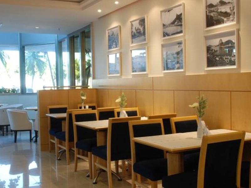 ADFD9A4433BC8E6EC8B234F99613B3E0