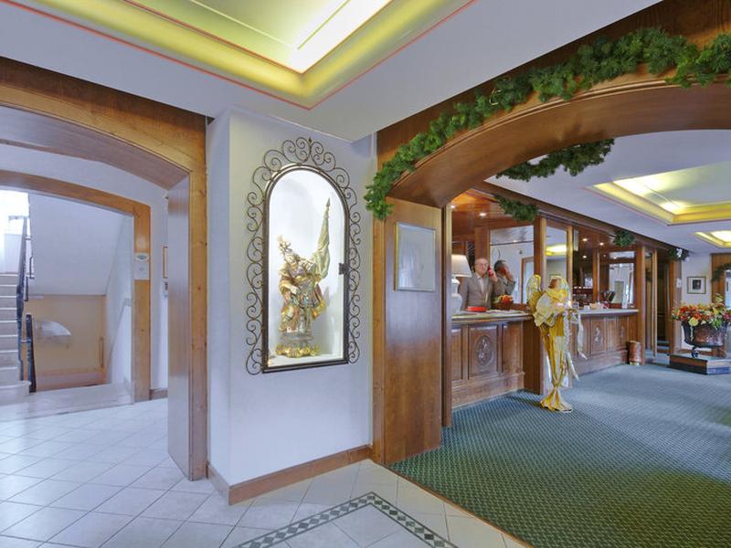 2B10E11F1F5DA453D4D314309AD15A5E