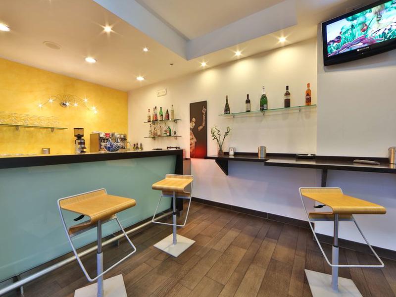 83437D1D114F54B9705A03F595ED272A