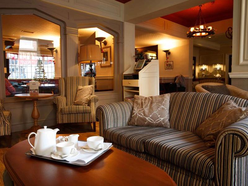 D4D7F4A15C64B9A36B04E4C4F126194D