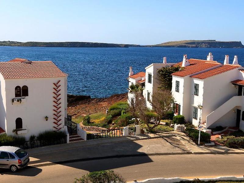 00A932A93EFB6649BA8227FEE47E6DD3