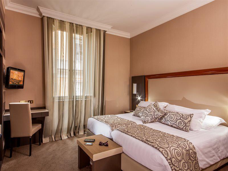 1878DBDE22F6FBC0C7D484C5BFE36E15