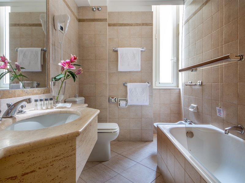 7207E4996B823BEC62E12AE8748C47CC