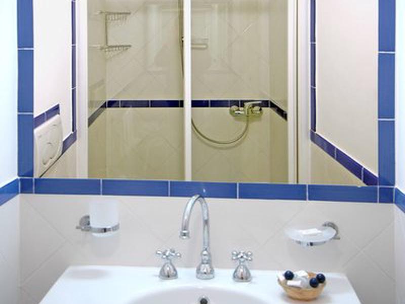 611A1F1604C3E51FBDBDFF5442F21C55