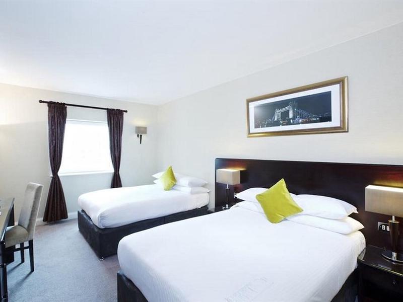 44CC6737A285A06D385B78F801C7392D