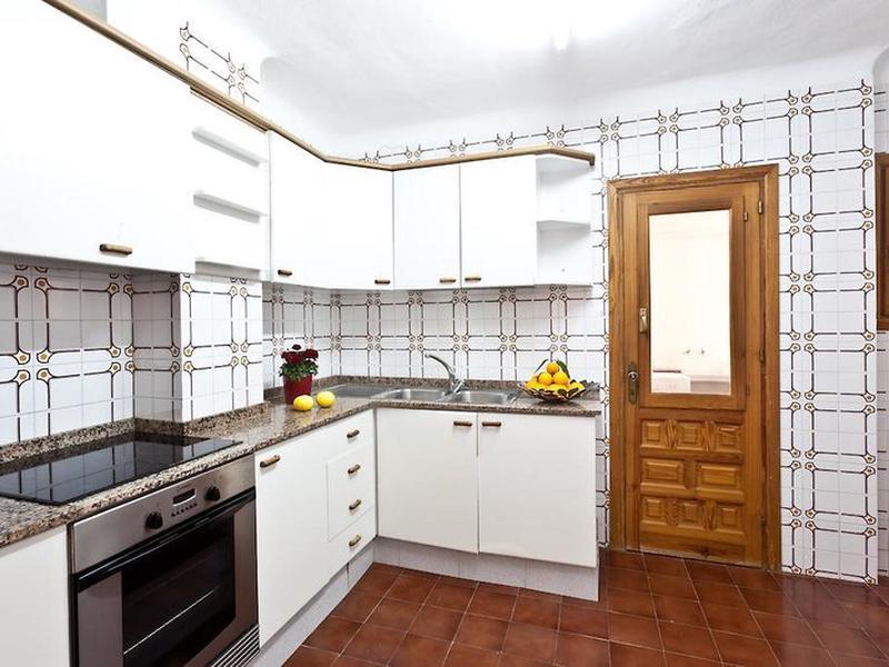 22546E0B94608E8A0B5085AEF4982499